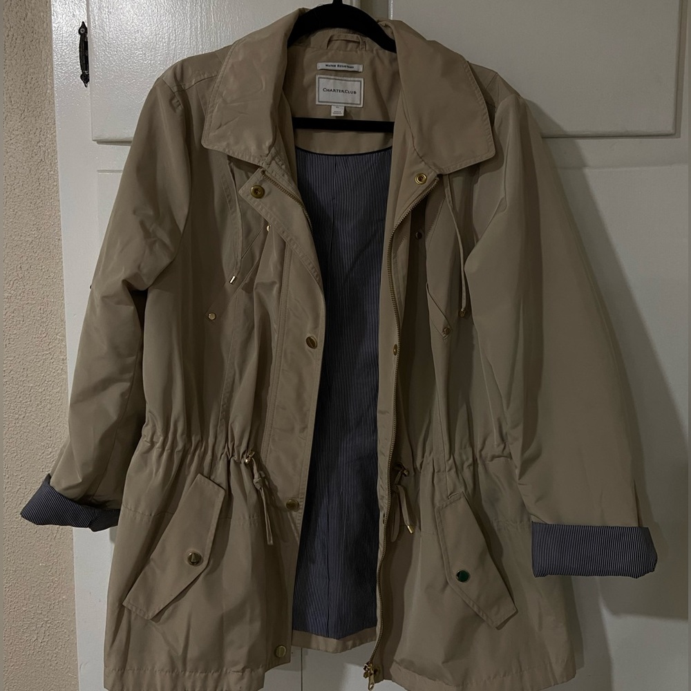 Women's Water-Resistant Hooded Anorak Jacket